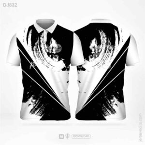 DJ832